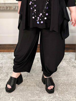 Chalet Tres Chic Baylee Pant, Black - Statement Boutique