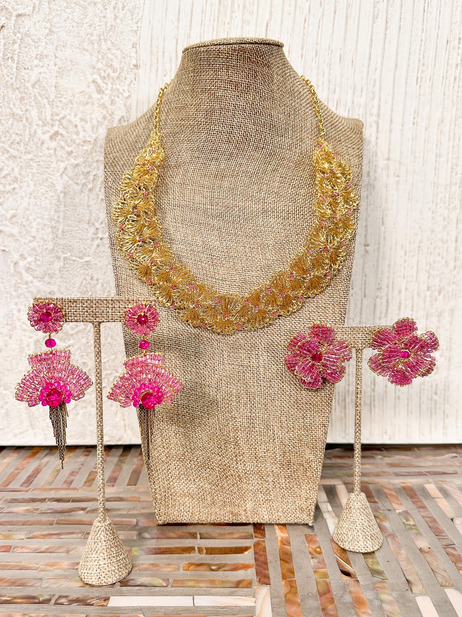 Shells Necklace, Gold Pink