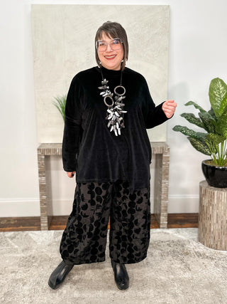 Luukaa Panorama Velvet Top, Black - Statement Boutique