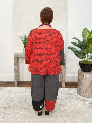 Alembika Crinkle Mix Relaxed Top, Red - Statement Boutique
