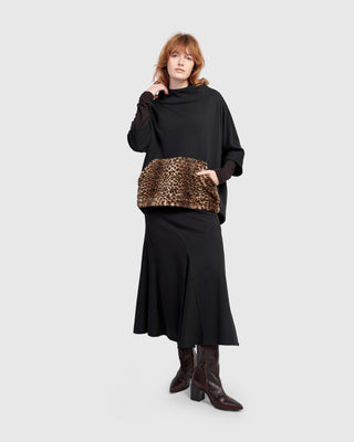 Alembika UT625B Urban Funnel Neck Pocket Top, Black - Statement Boutique