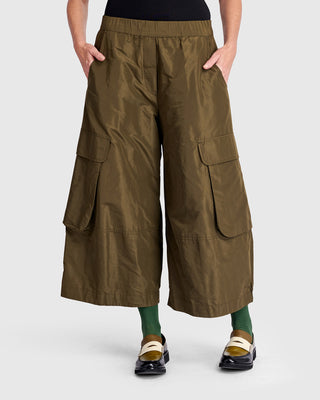 Alembika Urban Taffeta Pocket Pant, Khaki - Statement Boutique