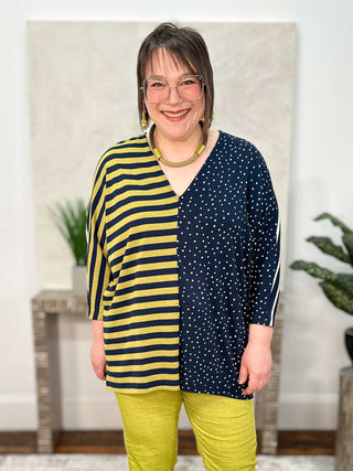 V-Neck Relaxed Top, Mix