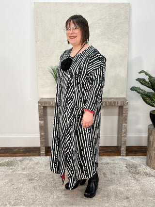 Asymmetric Dress with Pocket Accent, Black/White