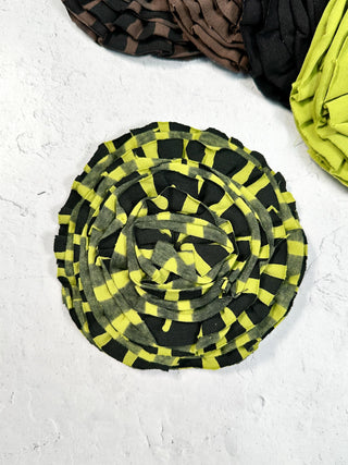 Flower Pin, Black/Lime