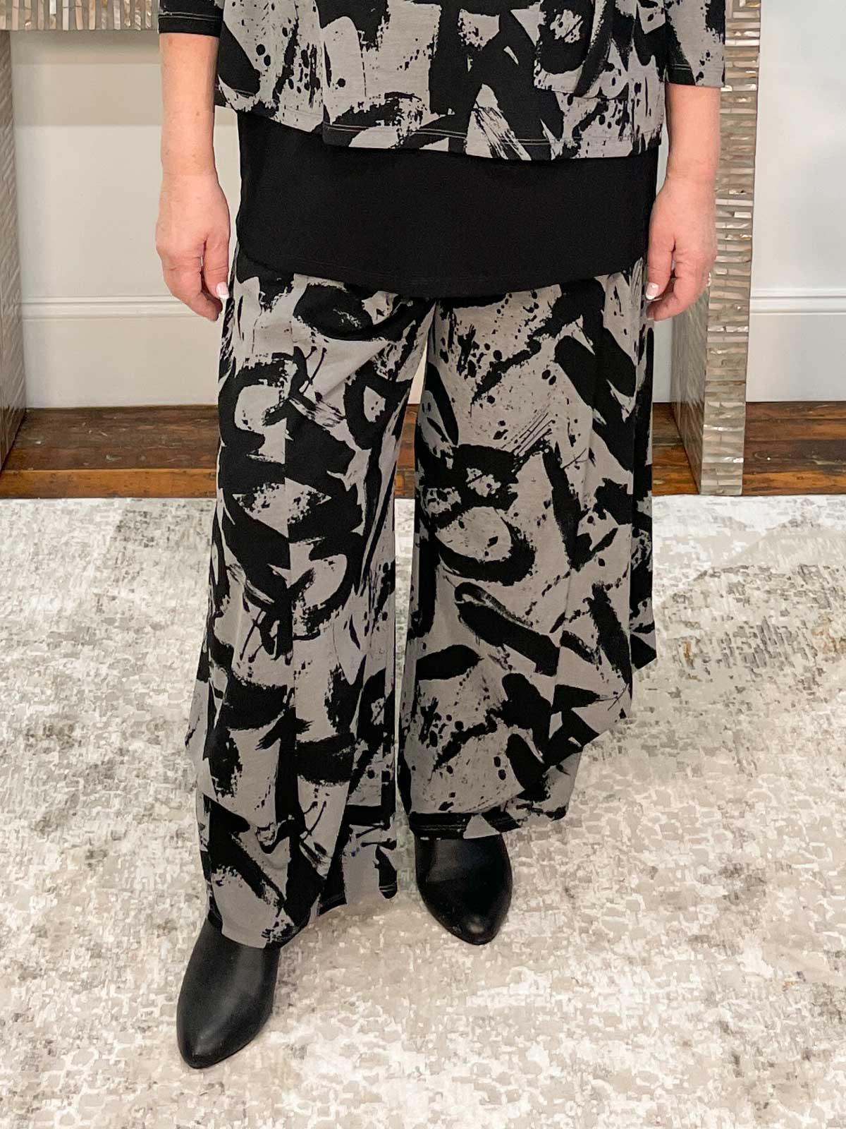 Chalet Abstract Knit Natalie Pant, Slate - Statement Boutique