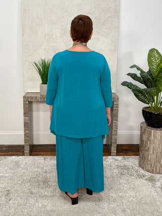 Chalet Tres Chic Reanna Top, Macaw - Statement Boutique