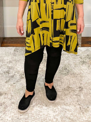 Chalet Tres Chic Tarsila Legging, Black - Statement Boutique