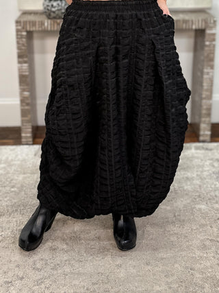 Side Tuck Skirt, Black Pucker