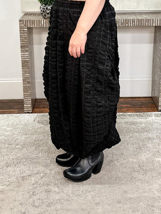 Side Tuck Skirt, Black Pucker