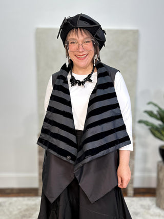 Beret Hat, Black/Velvet Stripe