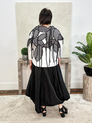 Protea Top, Black/White