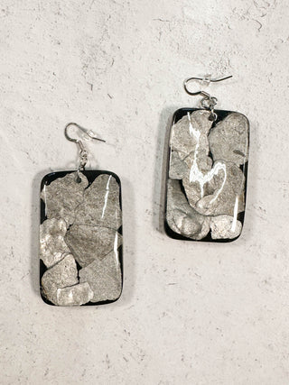 International Durus Jewelry Sets Inlay Resin Shapes Necklace & Earrings Set, Black/Silver - Statement Boutique