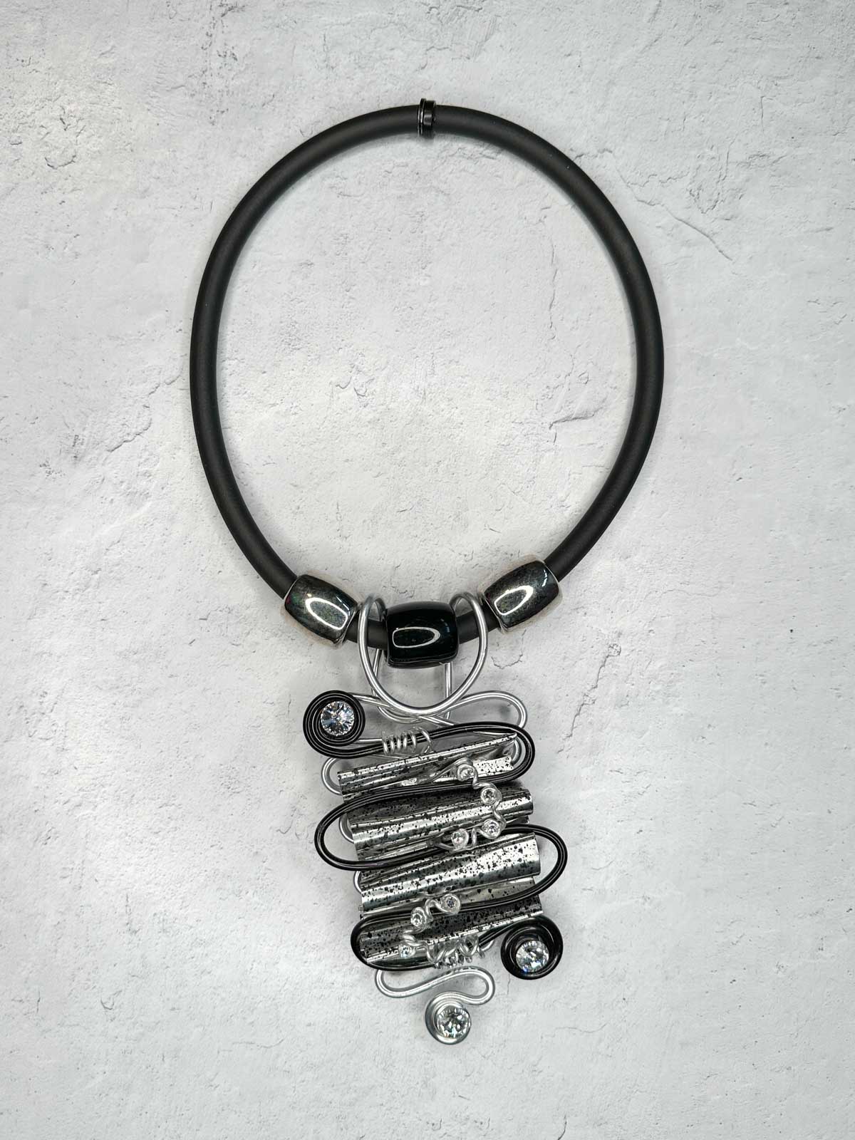 Jeff Lieb Total Design Jewelry Splatter Mixed Wire Pendant Necklace, Silver/Black - Statement Boutique