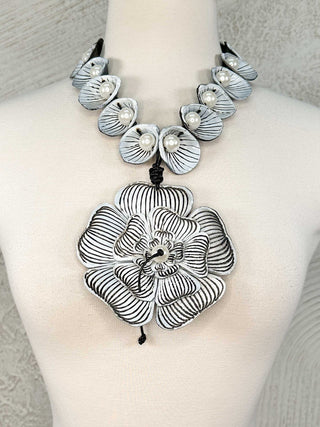 Big Flower Pendant & Faux Pearls Necklace, White/Black