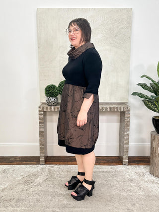 Jacquard Memory & Silky Knit Cocoon Dress, Brown/Black
