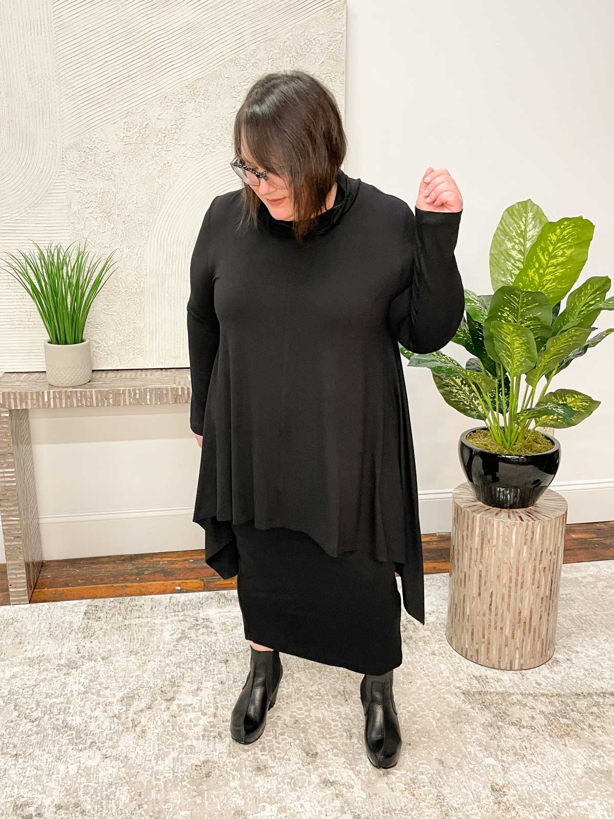 Kedem Sasson Velvet Skirt, Black - Statement Boutique
