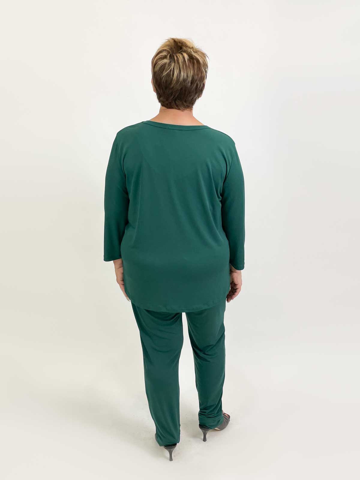 Pyjama hotsell babygros adulte