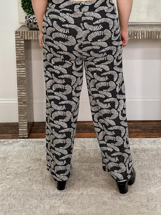 Kali Pant, Echo