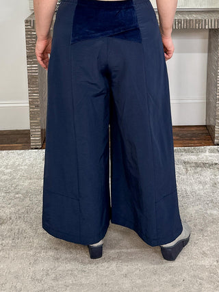 Silva Maisie Pant, Navy
