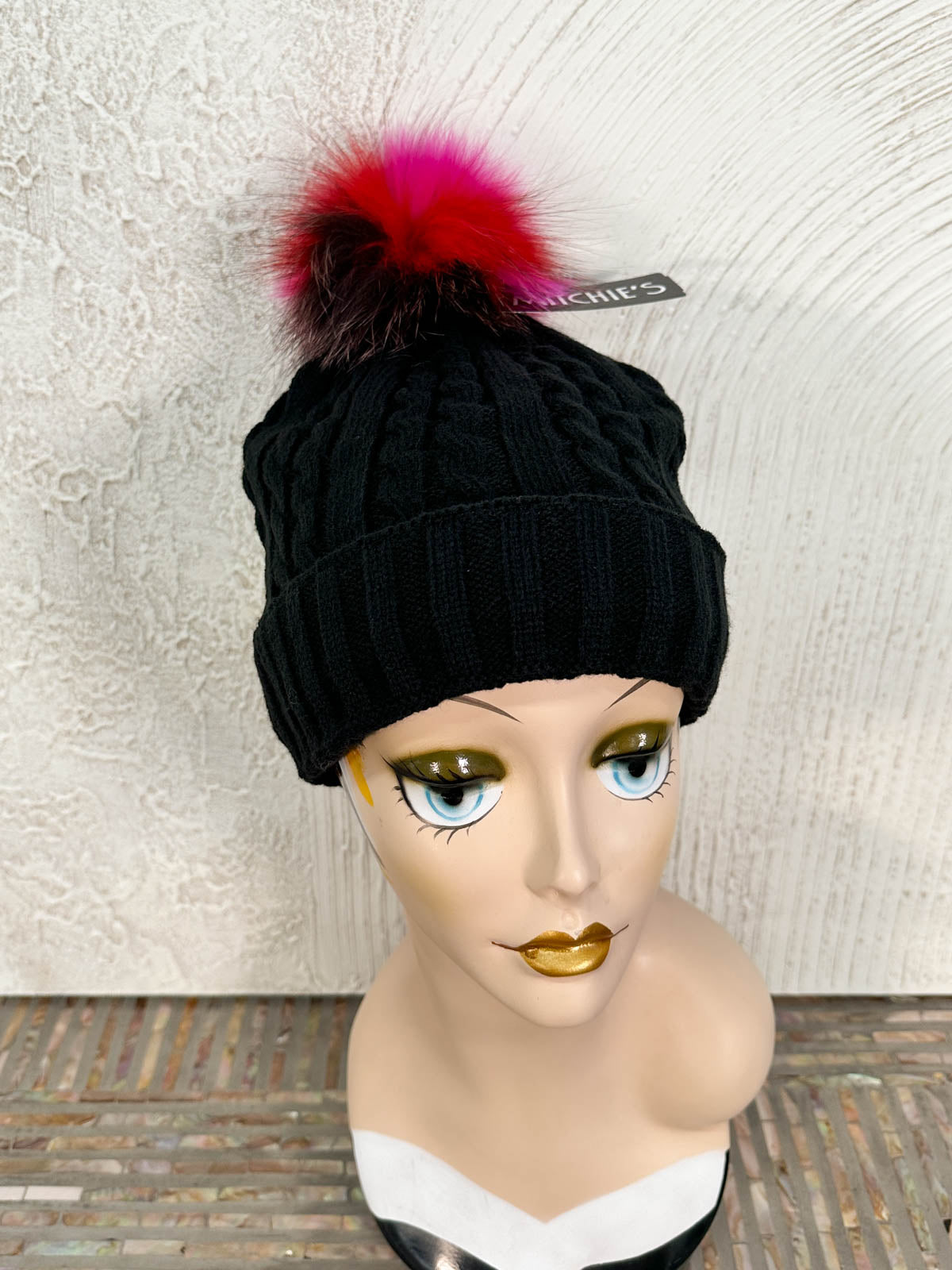Black beanie hat with fur pom pom cheap
