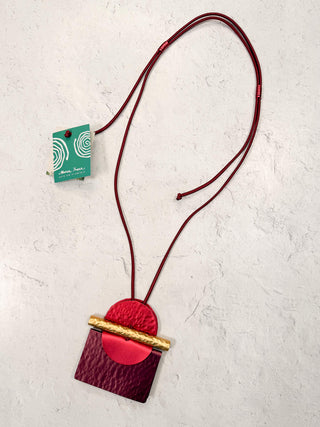 New Venice Pendant Necklace, Burgundy/Gold