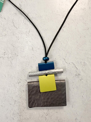 Venice Pendant Necklace, Gunmetal/Blue
