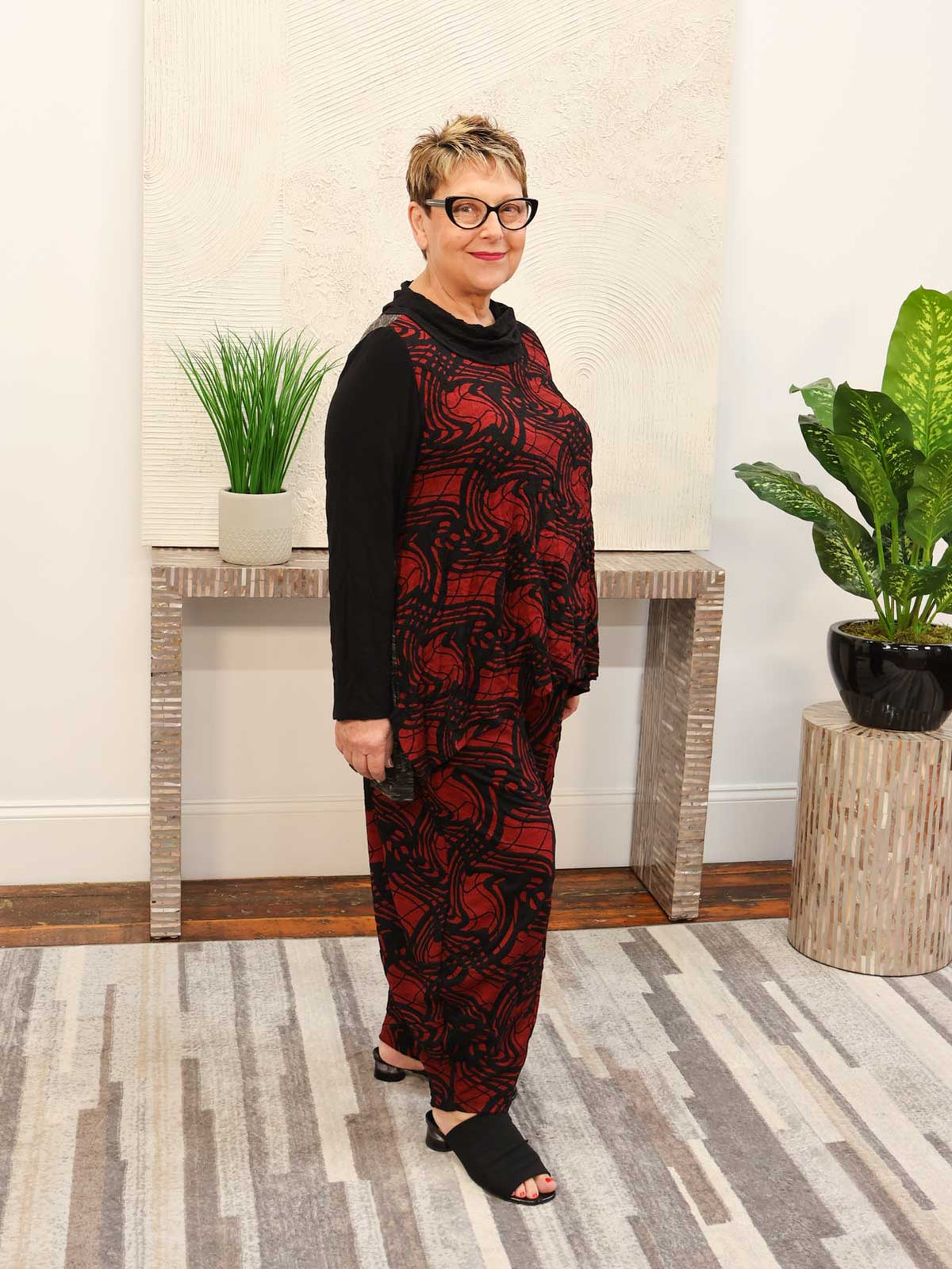Moonlight Pattern Knit Lantern Pant, Red/Black - Statement Boutique