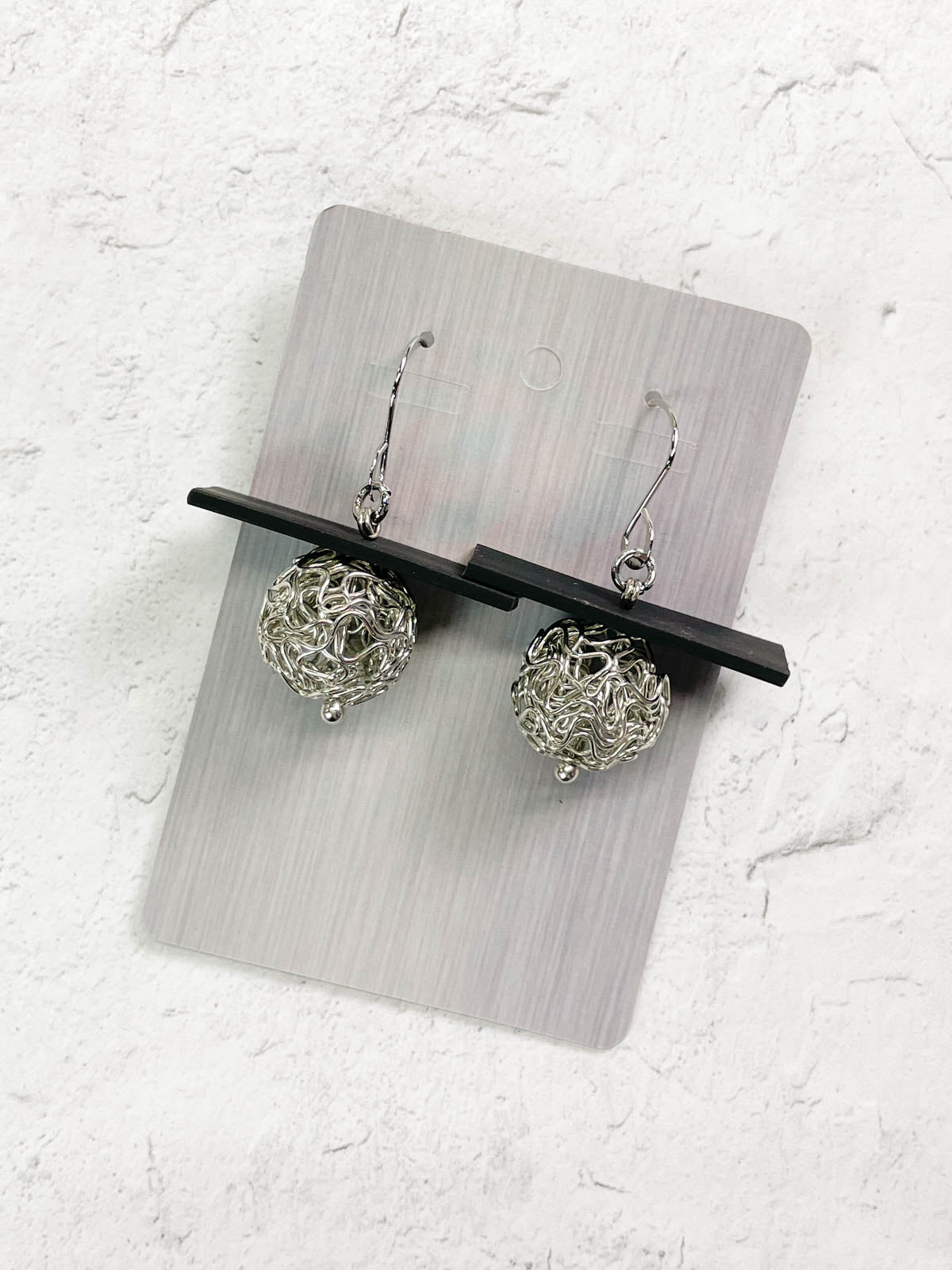 OC Jewelry Micky Earrings, Silver/Black - Statement Boutique