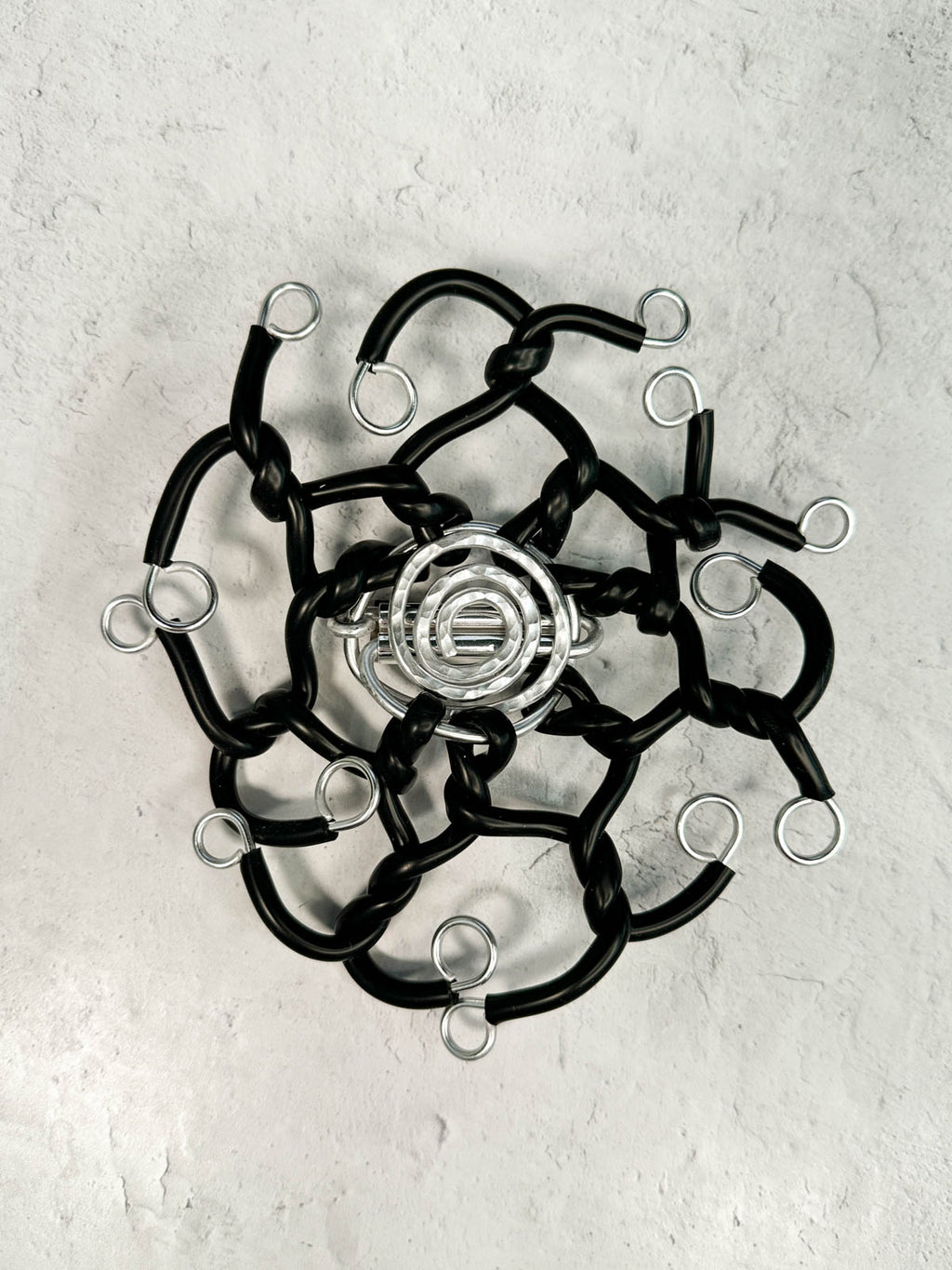 OC Jewelry Ursula Magnet Brooch, Silver/Black – Statement Boutique