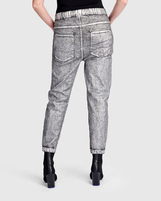 Alembika U.S. Metallic Boyfriend Jogger Jeans, Silver - Statement Boutique