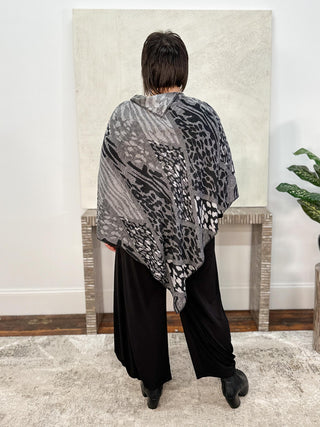 Cashmere Reversible Poncho, Animal Black White