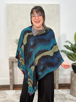 Cashmere Reversible Poncho, Large Flower Black Multi