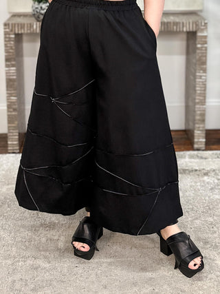 Pintuck Wide Leg Crop Pant, Black