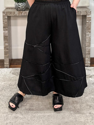 Pintuck Wide Leg Crop Pant, Black