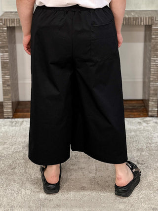 Simply Vanite Pocket Accent Wide Leg Crop Pant with Contrast Stitching, Black - Statement Boutique