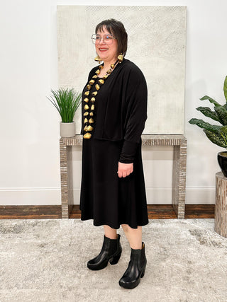 Hey Honey Shrug, Black