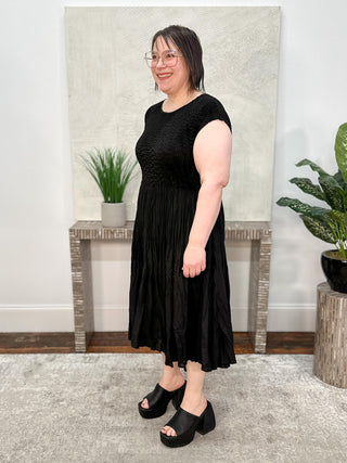 Vanite Couture Cap Sleeve Smocked Dress, Black - Statement Boutique