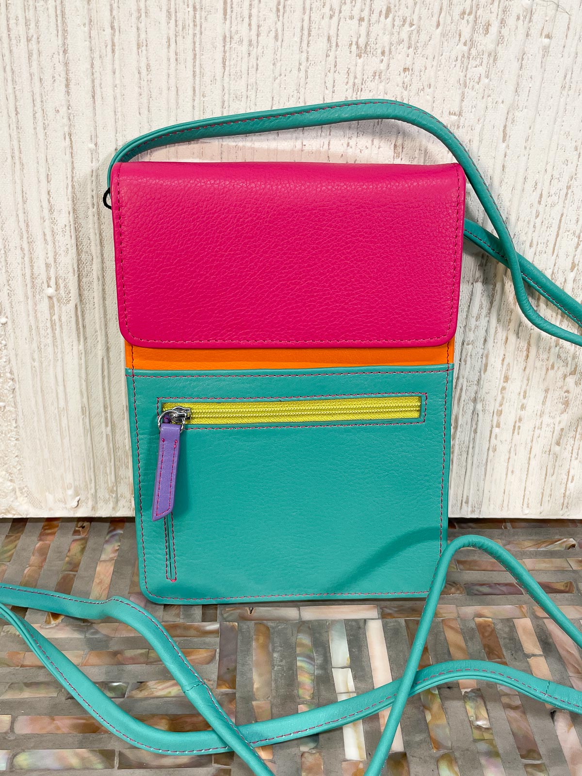 Ili crossbody organizer clearance