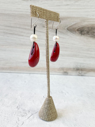 OC Jewelry Pearl Rose Earrings, Red