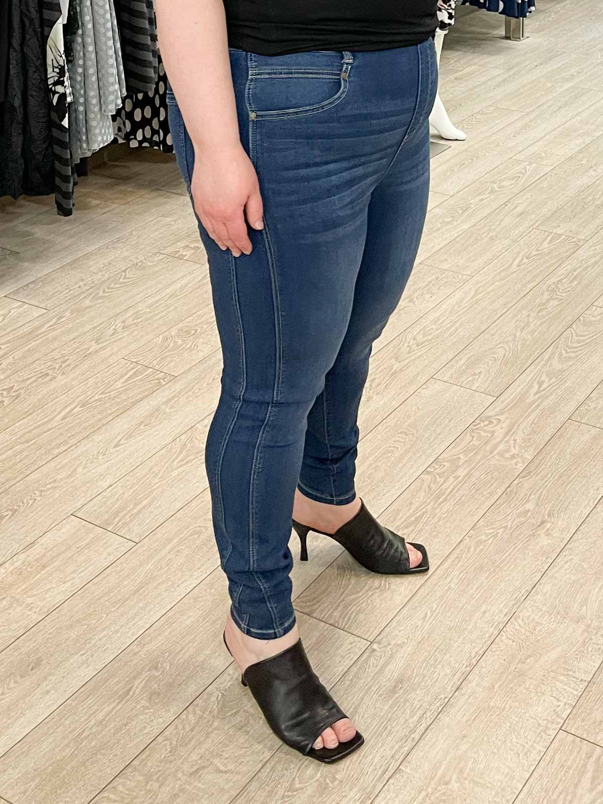 Liverpool Los Angeles Gia Glider Crop Skinny Seamed, Goldwater - Statement Boutique