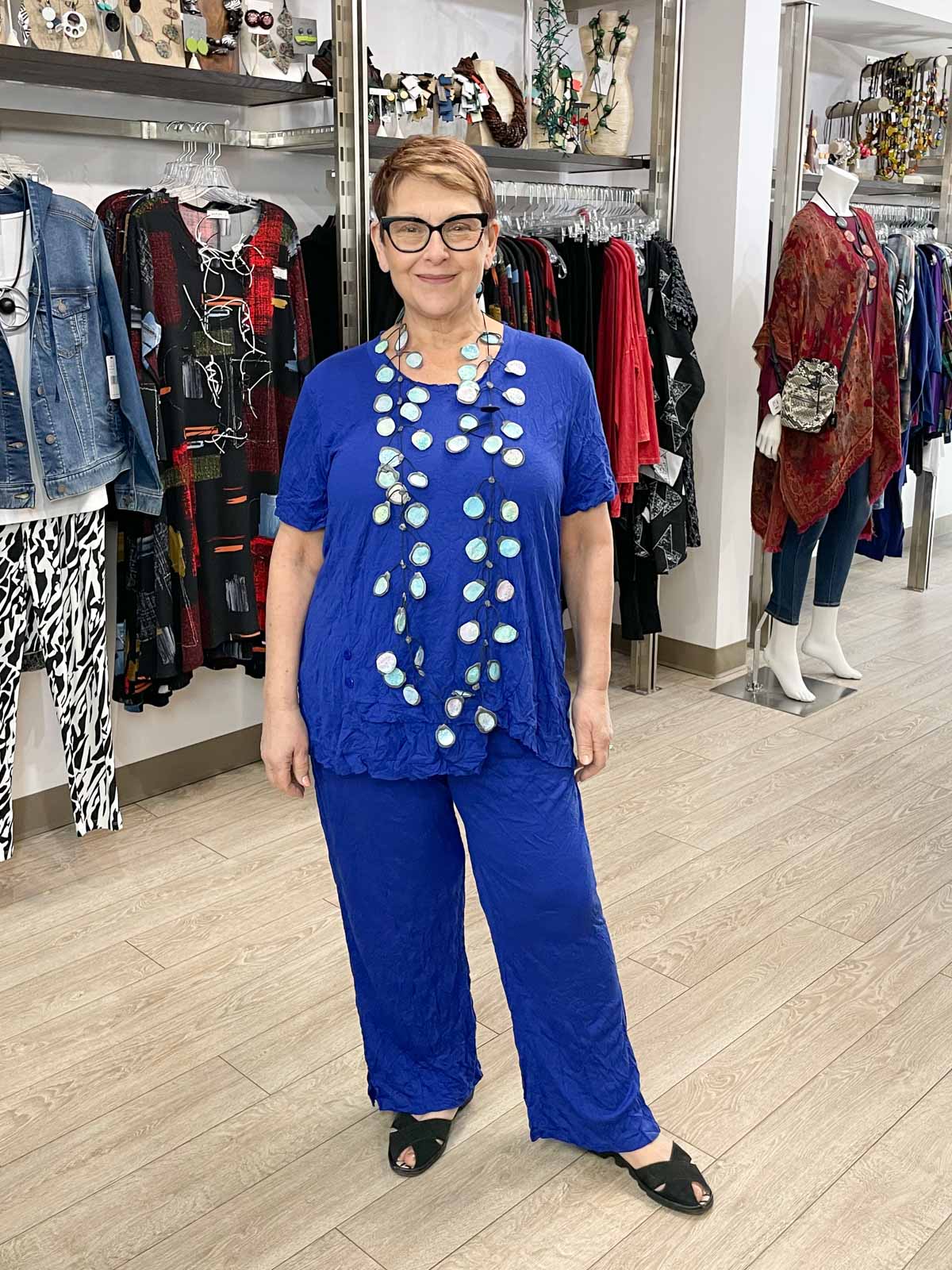 Shana Crinkle Knit Button Detail Short Sleeve Top, Royal Blue - Statement Boutique